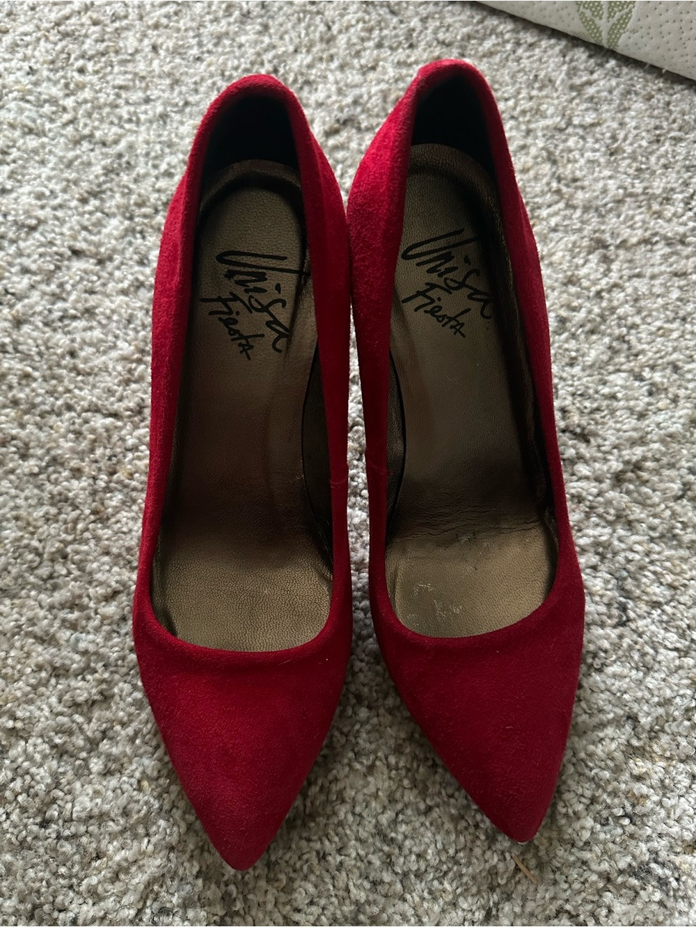 Unisa Red Suede Pointed-Toe Pumps